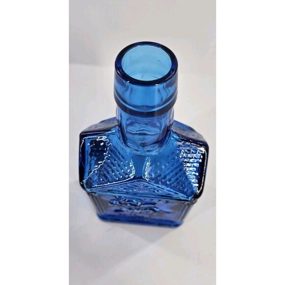 Wheaton Cobalt Blue Glass Bottle Decanter Embossed Paul Revere 1775 Vintage 60s - Picture 6 of 10